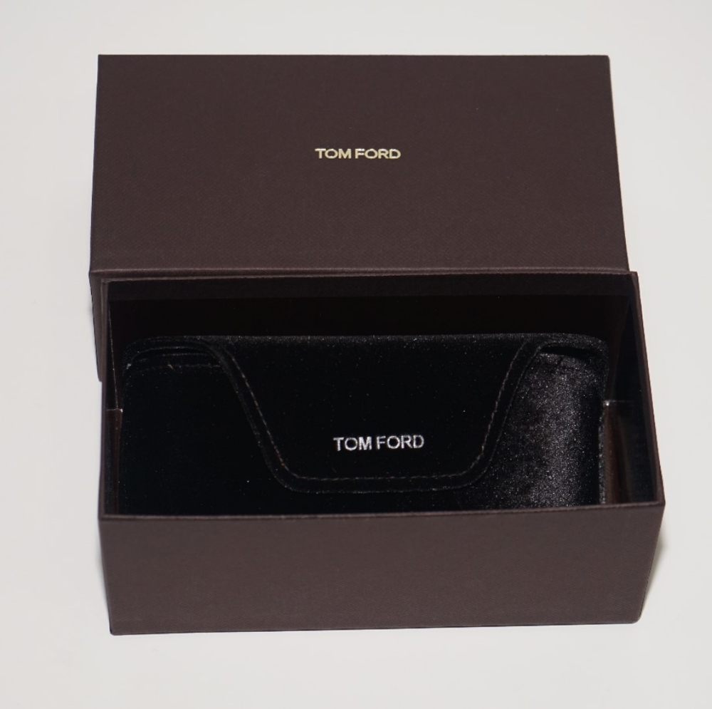 TOM FORDFT1064, Unisex Sunglasses - Picture 6 of 15